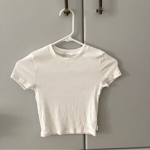 Aritzia Tna White Cropped Crew Neck Tee Women’s Size XS